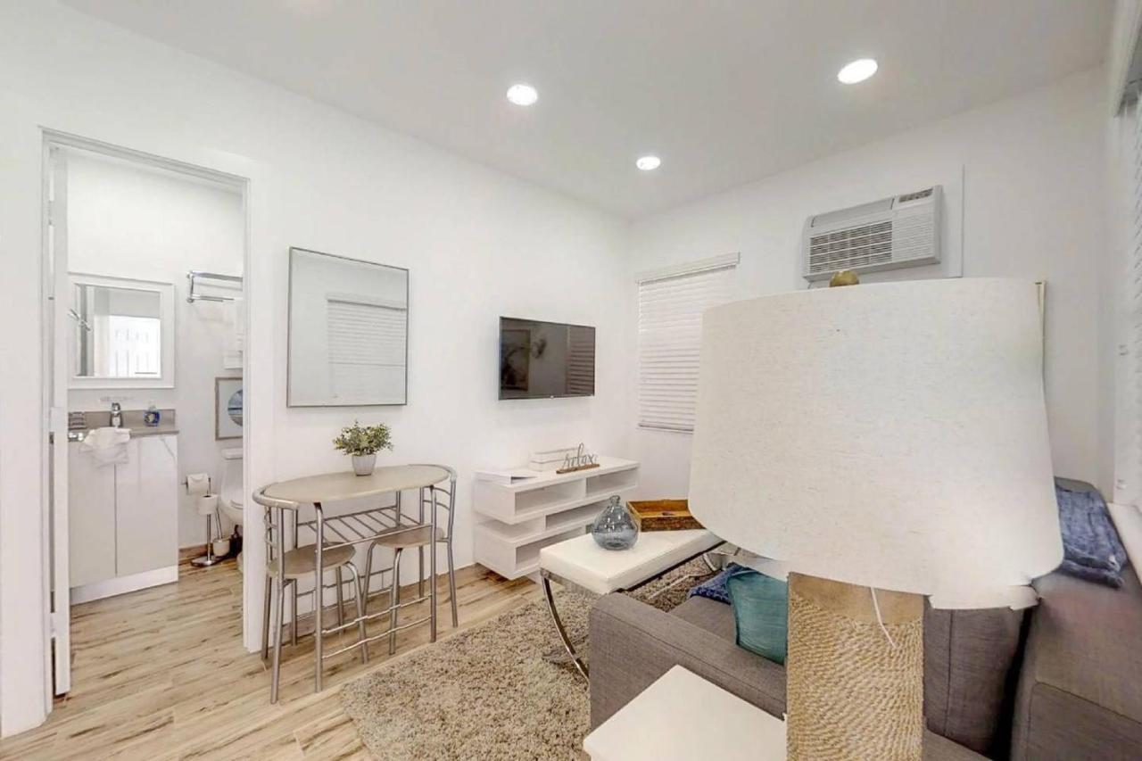 Chick & Fashionable 1 Bedroom Apt Beach Unit # 4 دانيا بيتش المظهر الخارجي الصورة